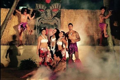 polynesian dinner show daytona